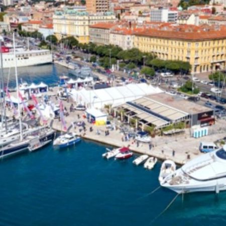 Rijeka Apartment With Free Parking And Large Balcony 外观 照片