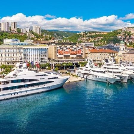 Rijeka Apartment With Free Parking And Large Balcony 外观 照片