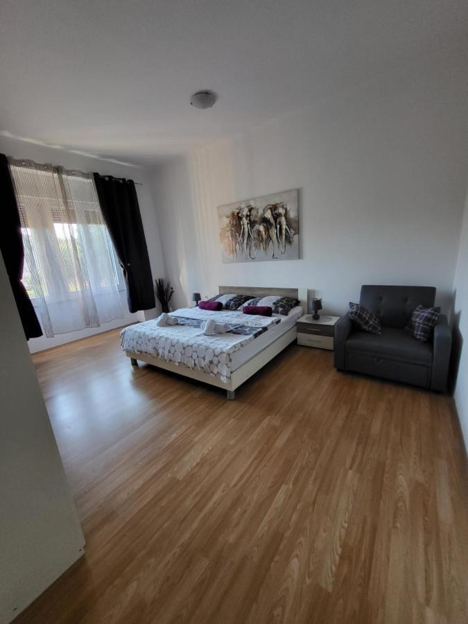 Rijeka Apartment With Free Parking And Large Balcony 外观 照片