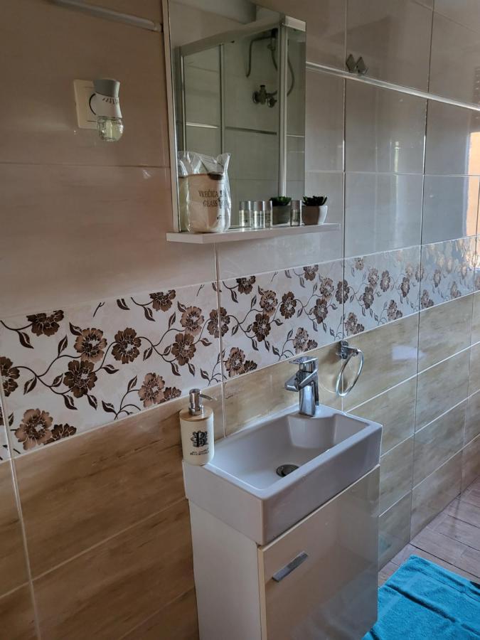 Rijeka Apartment With Free Parking And Large Balcony 外观 照片